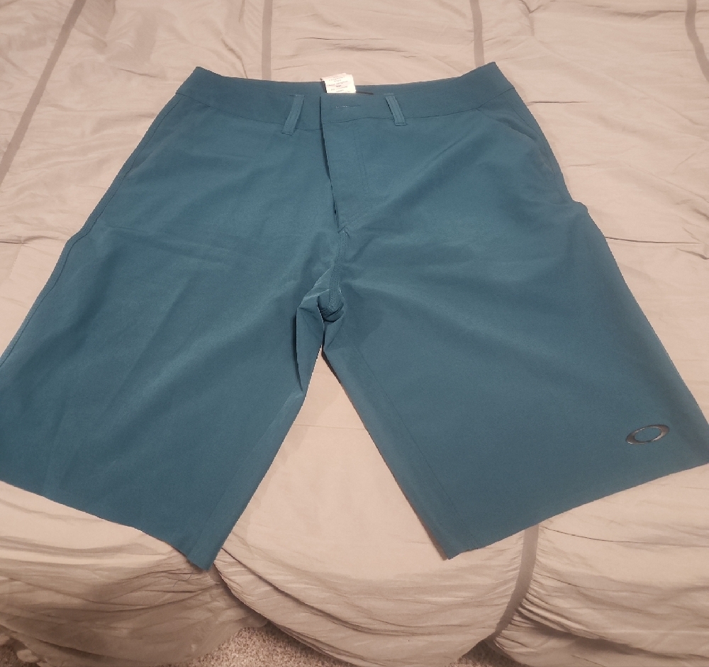 Men's Oakley Green Shorts